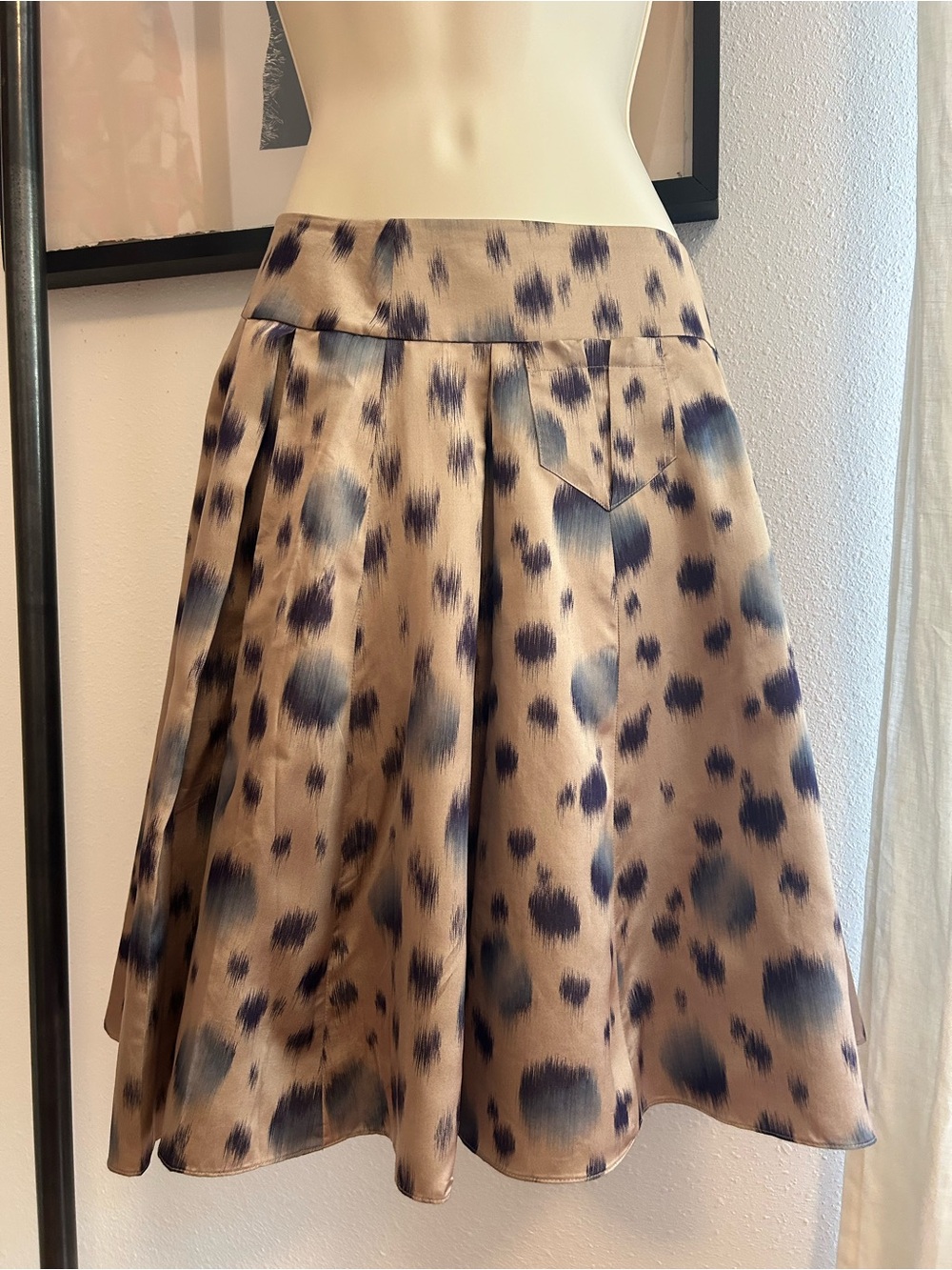 Vera Wang Pleated Silk Skirt — Taupe & Navy Spot Print, Size 2